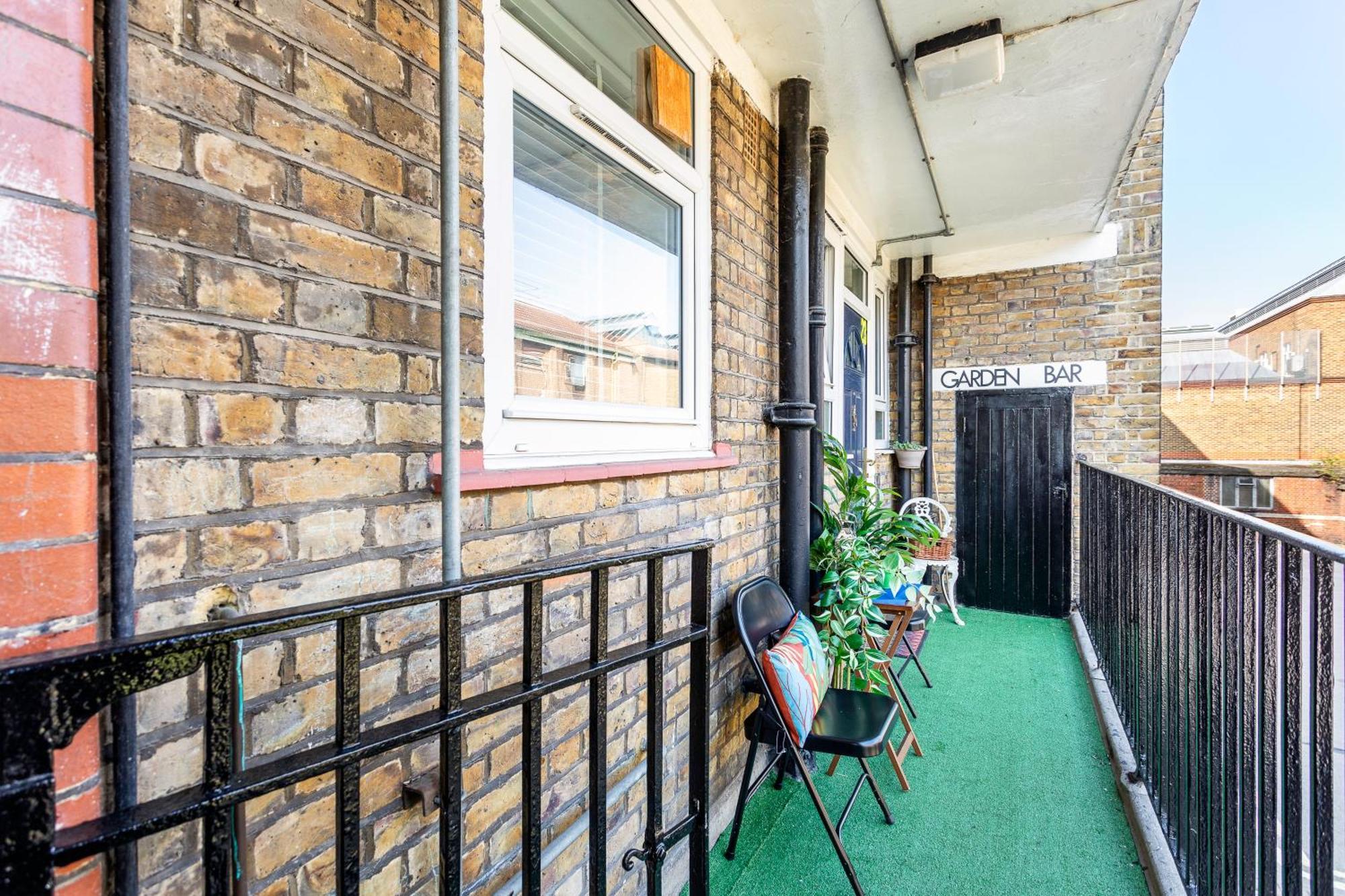 Appartamento Balcony And Parking Kensingston *